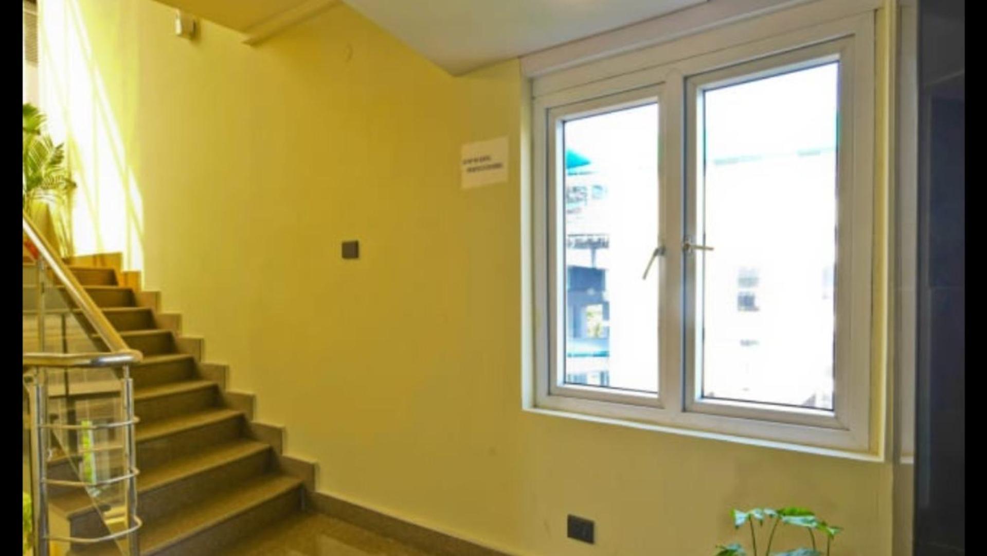 Kenz Residency Hotel Kochi Ngoại thất bức ảnh