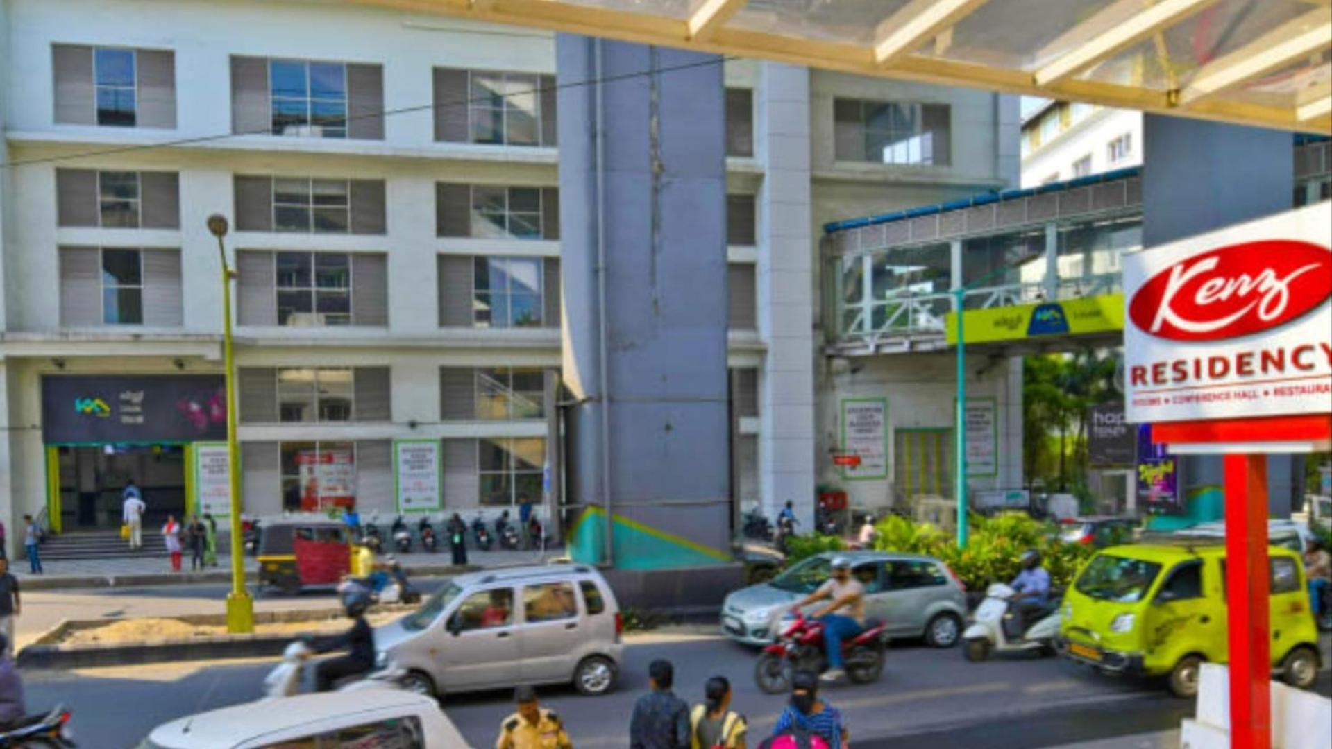 Kenz Residency Hotel Kochi Ngoại thất bức ảnh